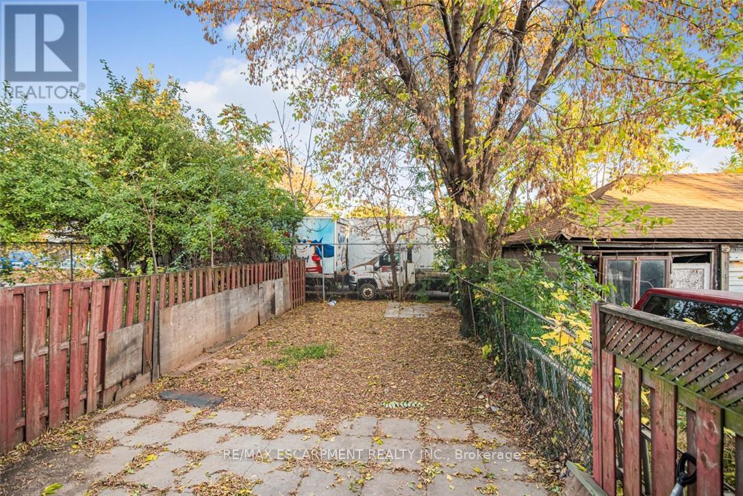 8 Leeds Street, Hamilton, Ontario  L8L 6W8 - Photo 36 - X12607288