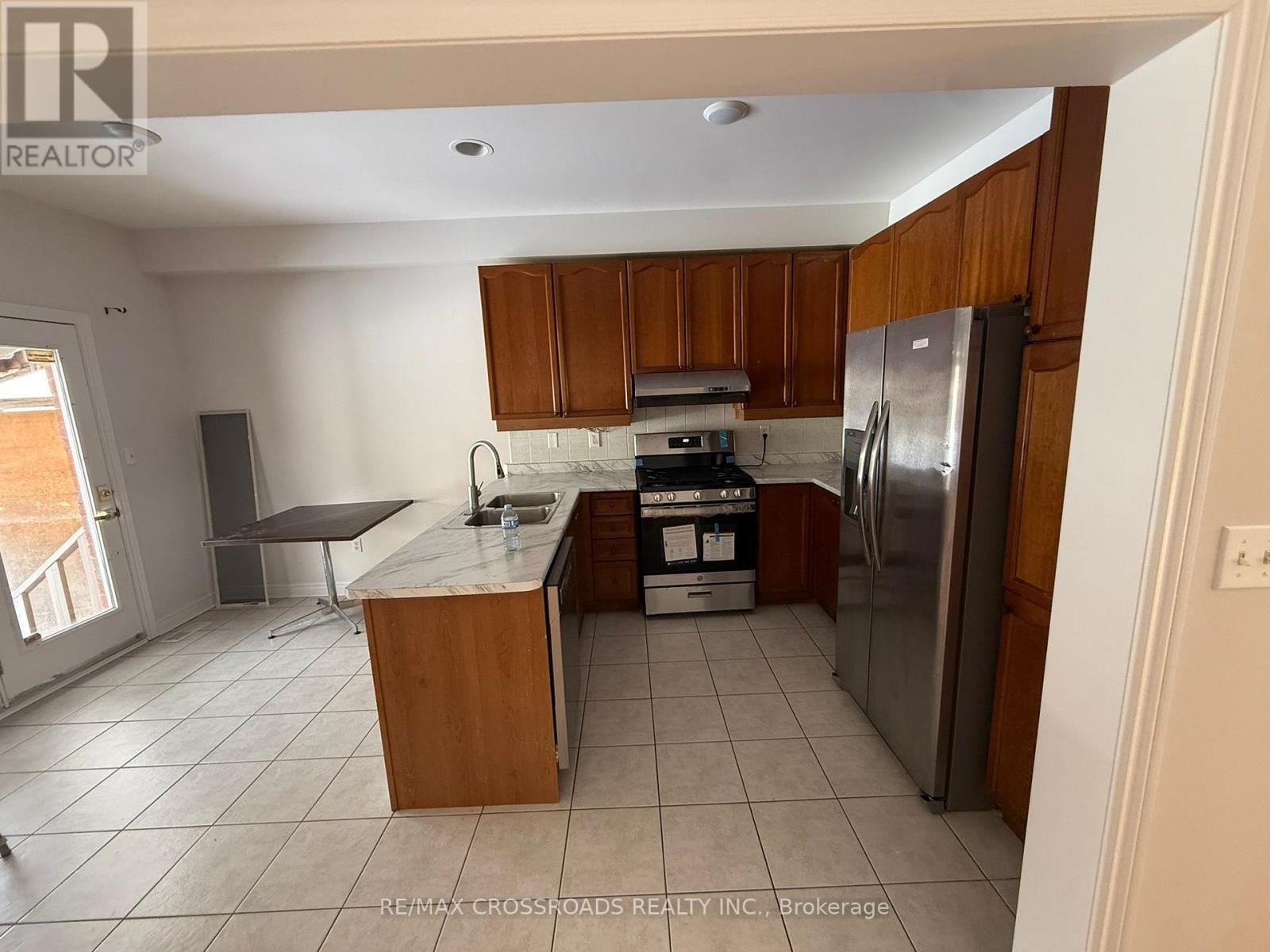 121 Wharnsby Drive, Toronto, Ontario  M1X 2A1 - Photo 5 - E12598978