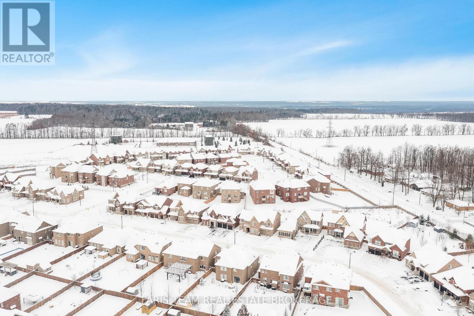 58 Sanford Circle, Springwater, Ontario  L9X 2A9 - Photo 46 - S12496740