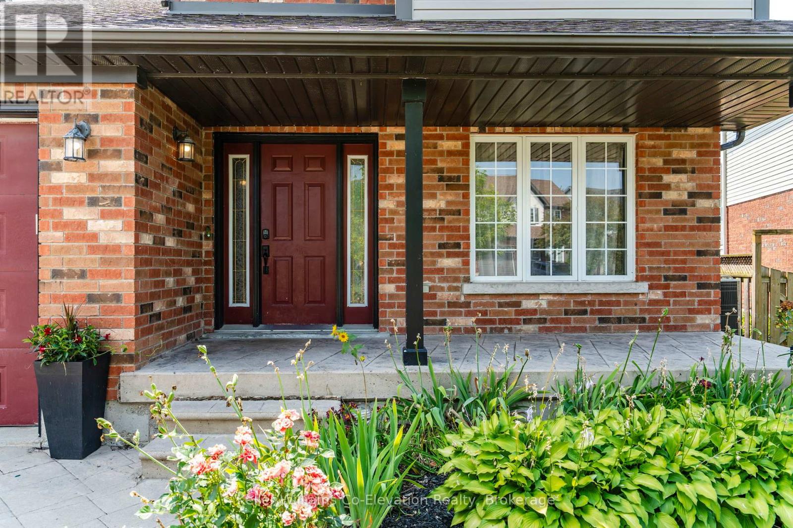 14 Graham Crescent, Orangeville, Ontario  L9W 5J4 - Photo 3 - W12607378