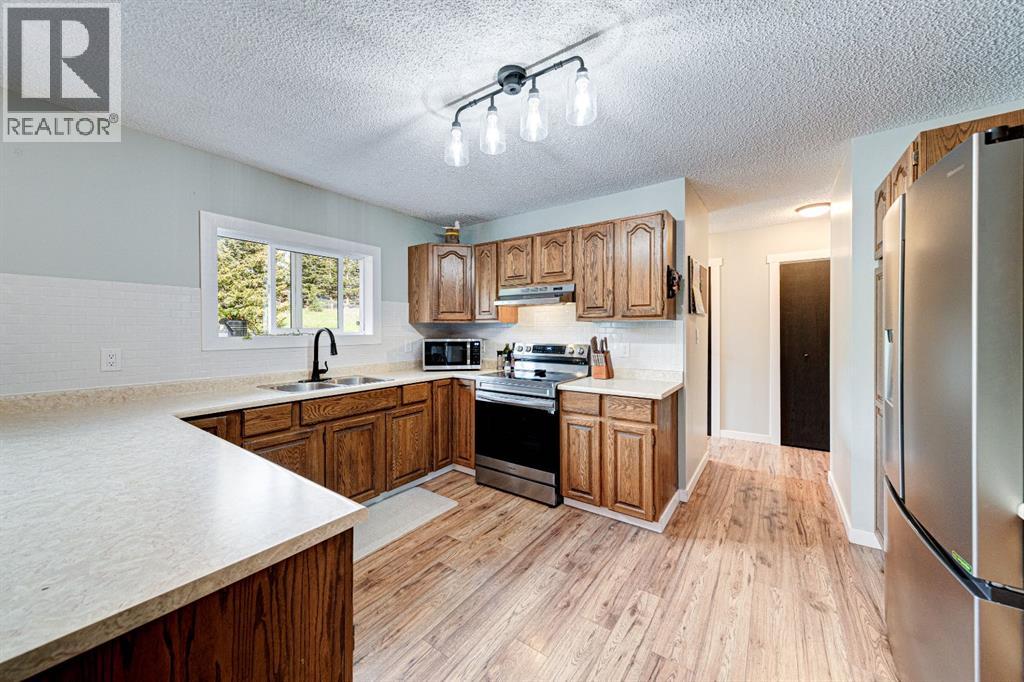 21009 21 Avenue, Bellevue, Alberta  T0K 0C0 - Photo 9 - A2260633