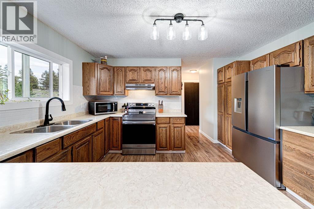 21009 21 Avenue, Bellevue, Alberta  T0K 0C0 - Photo 10 - A2260633