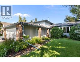 9308 26 Street SW Oakridge