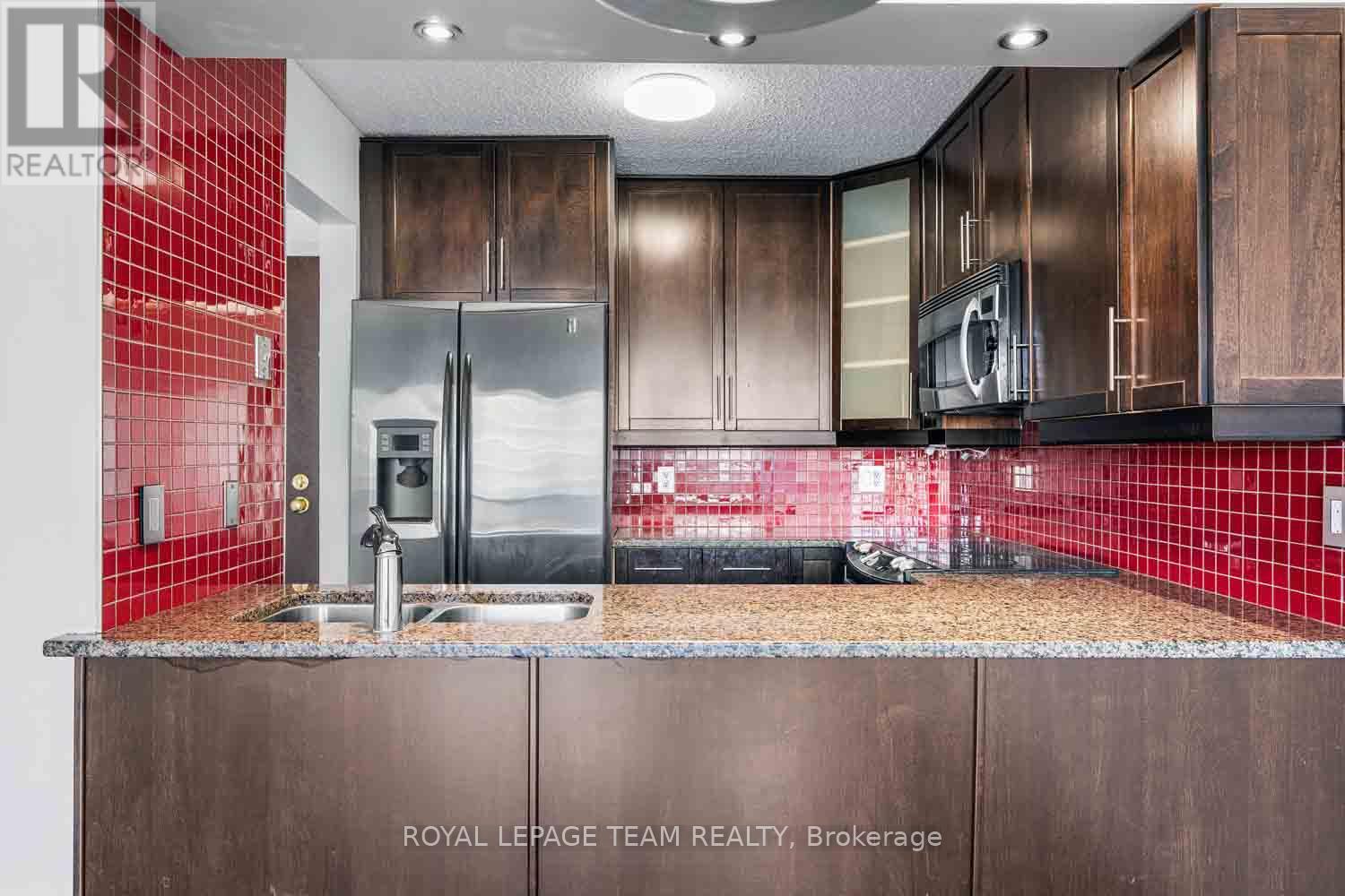 504 - 154 Nelson Street, Ottawa, Ontario  K1N 7R5 - Photo 9 - X12607388