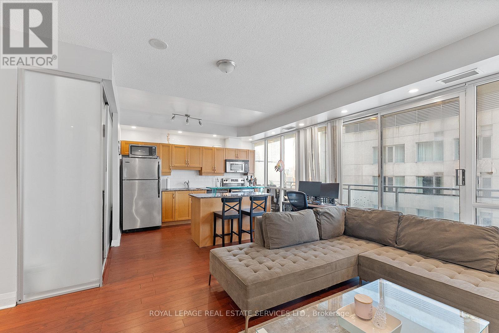 1606 - 220 Victoria Street, Toronto, Ontario  M5B 2R6 - Photo 11 - C12607354