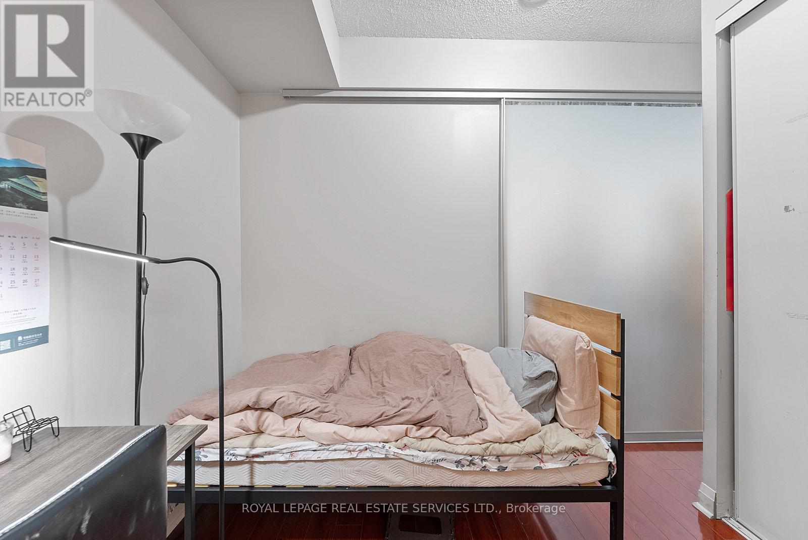 1606 - 220 Victoria Street, Toronto, Ontario  M5B 2R6 - Photo 16 - C12607354