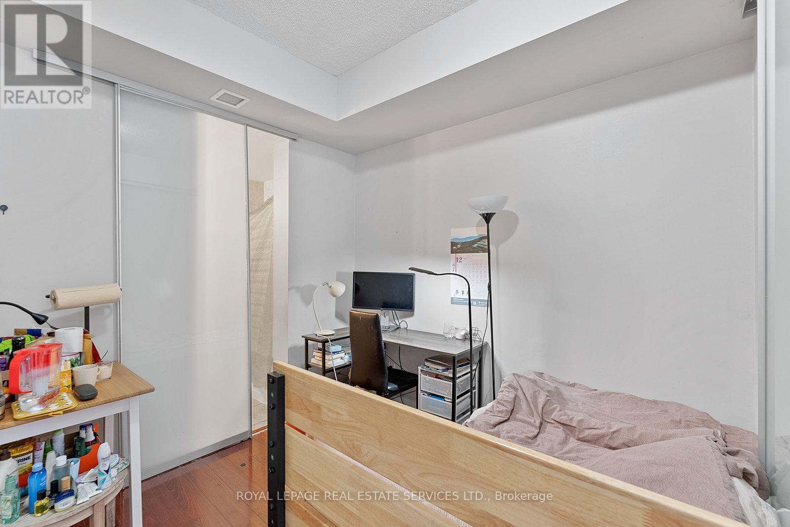 1606 - 220 Victoria Street, Toronto, Ontario  M5B 2R6 - Photo 19 - C12607354