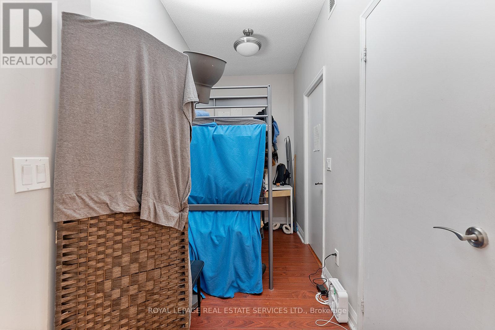 1606 - 220 Victoria Street, Toronto, Ontario  M5B 2R6 - Photo 21 - C12607354