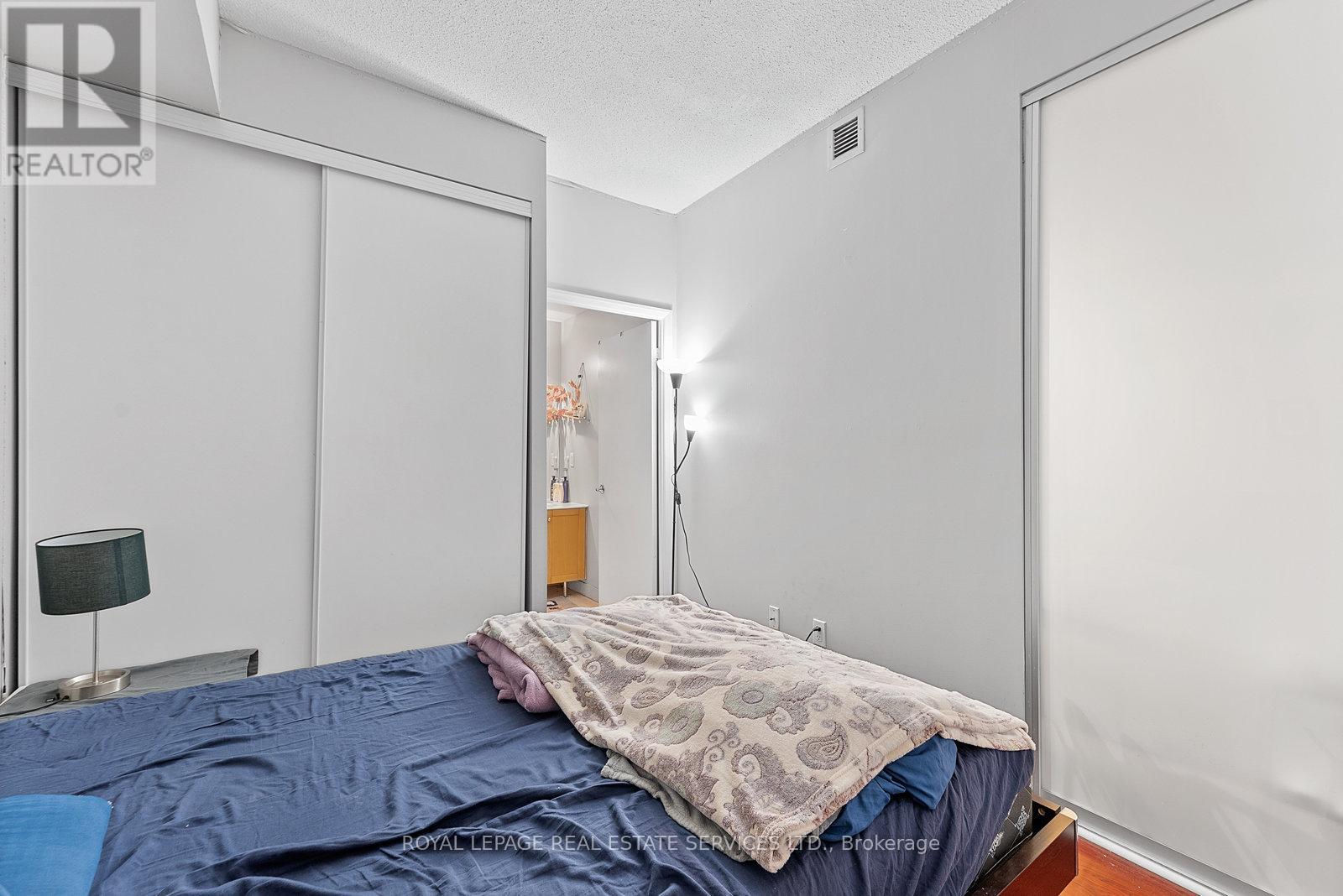 1606 - 220 Victoria Street, Toronto, Ontario  M5B 2R6 - Photo 26 - C12607354