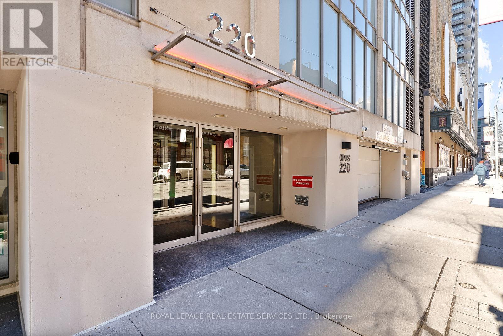 1606 - 220 Victoria Street, Toronto, Ontario  M5B 2R6 - Photo 3 - C12607354