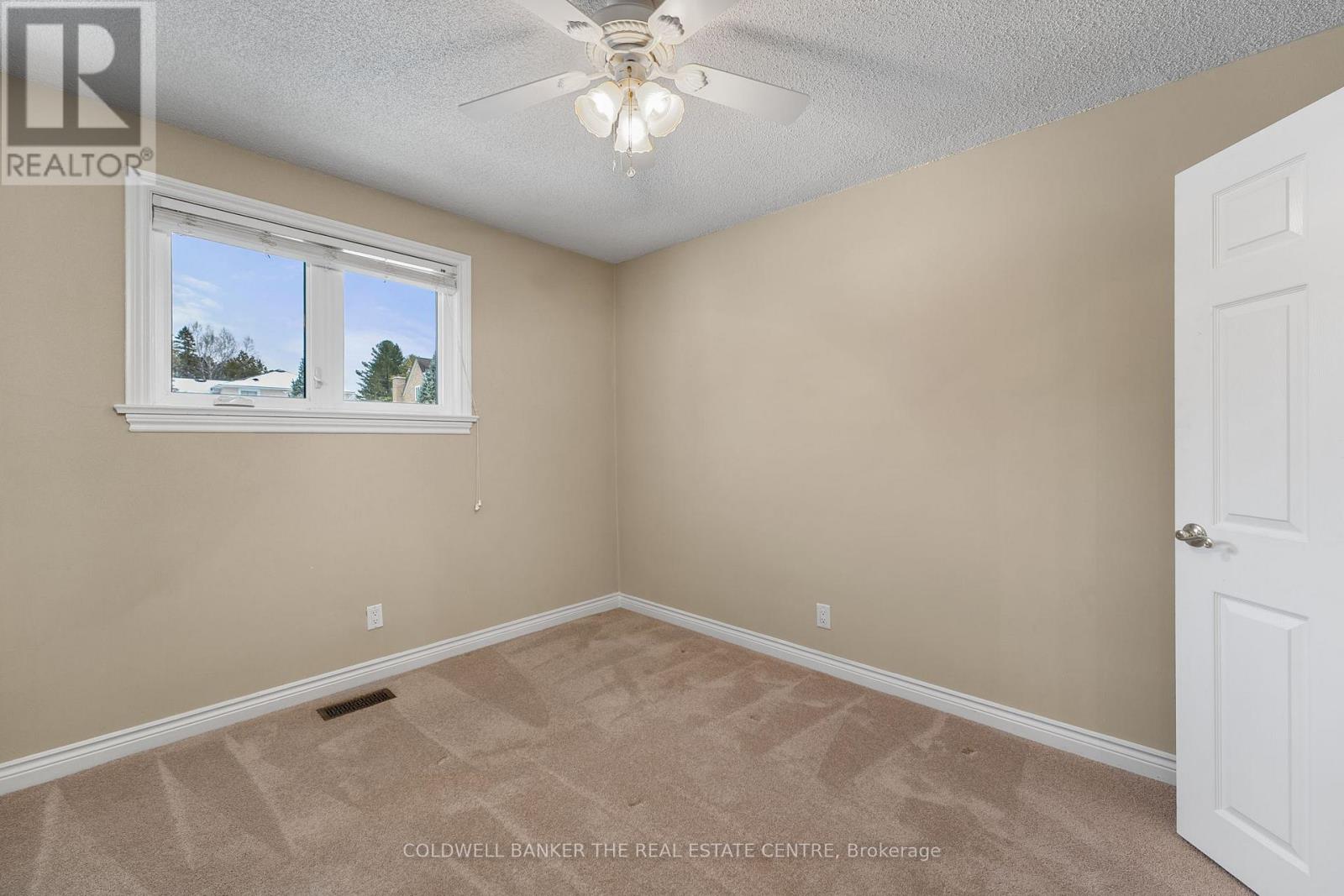 19 Farr Avenue, East Gwillimbury, Ontario  L0G 1V0 - Photo 22 - N12605996