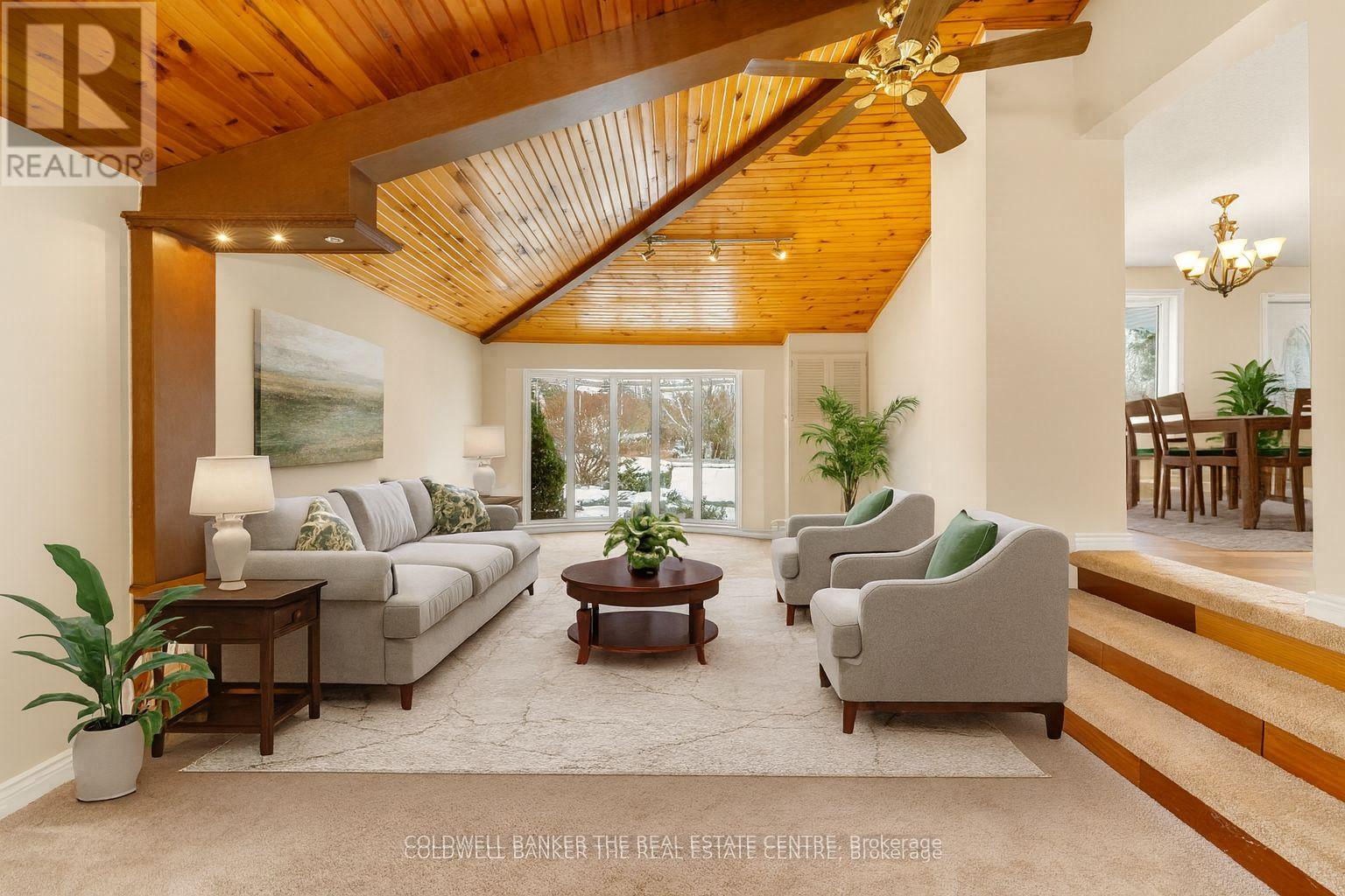 19 Farr Avenue, East Gwillimbury, Ontario  L0G 1V0 - Photo 7 - N12605996