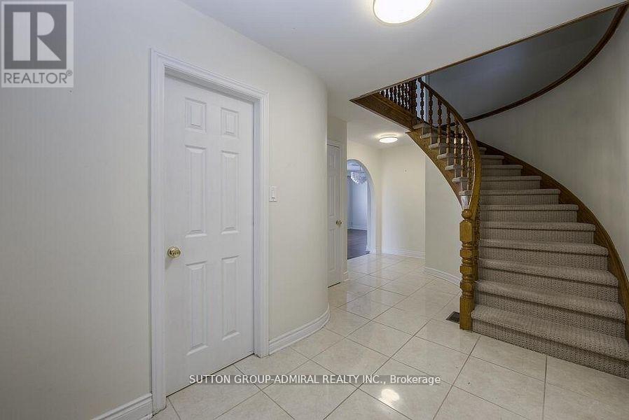 Entire Property - 7881 Dufferin Street, Vaughan, Ontario  L4J 3M5 - Photo 4 - N12607360