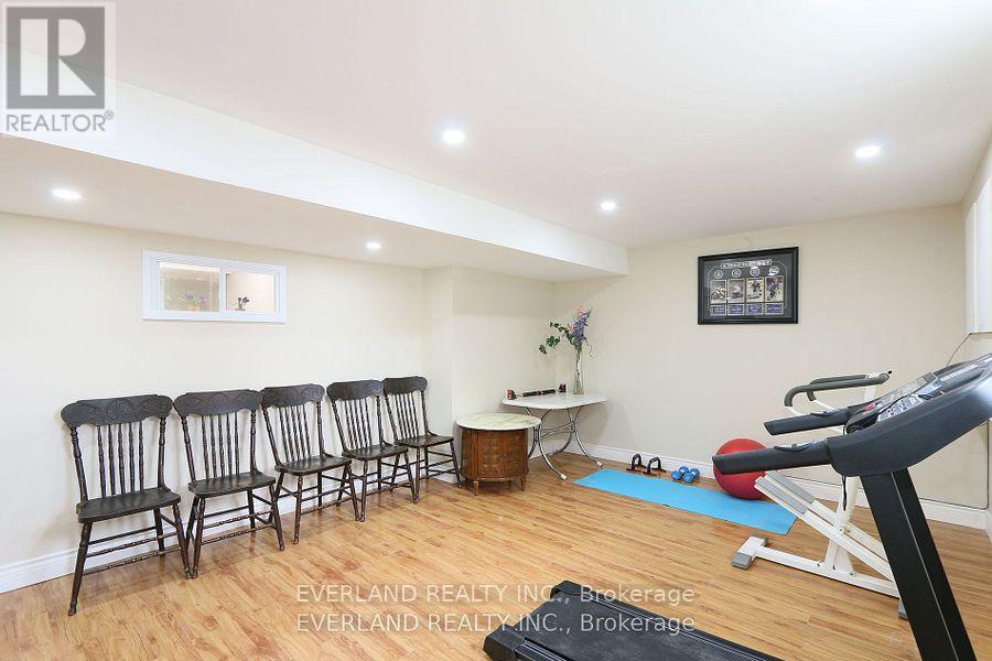 Basement - 38 Kimberly Court, Richmond Hill, Ontario  L4E 4C6 - Photo 12 - N12607398