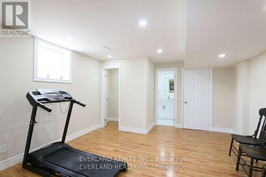 Basement - 38 Kimberly Court, Richmond Hill, Ontario  L4E 4C6 - Photo 20 - N12607398