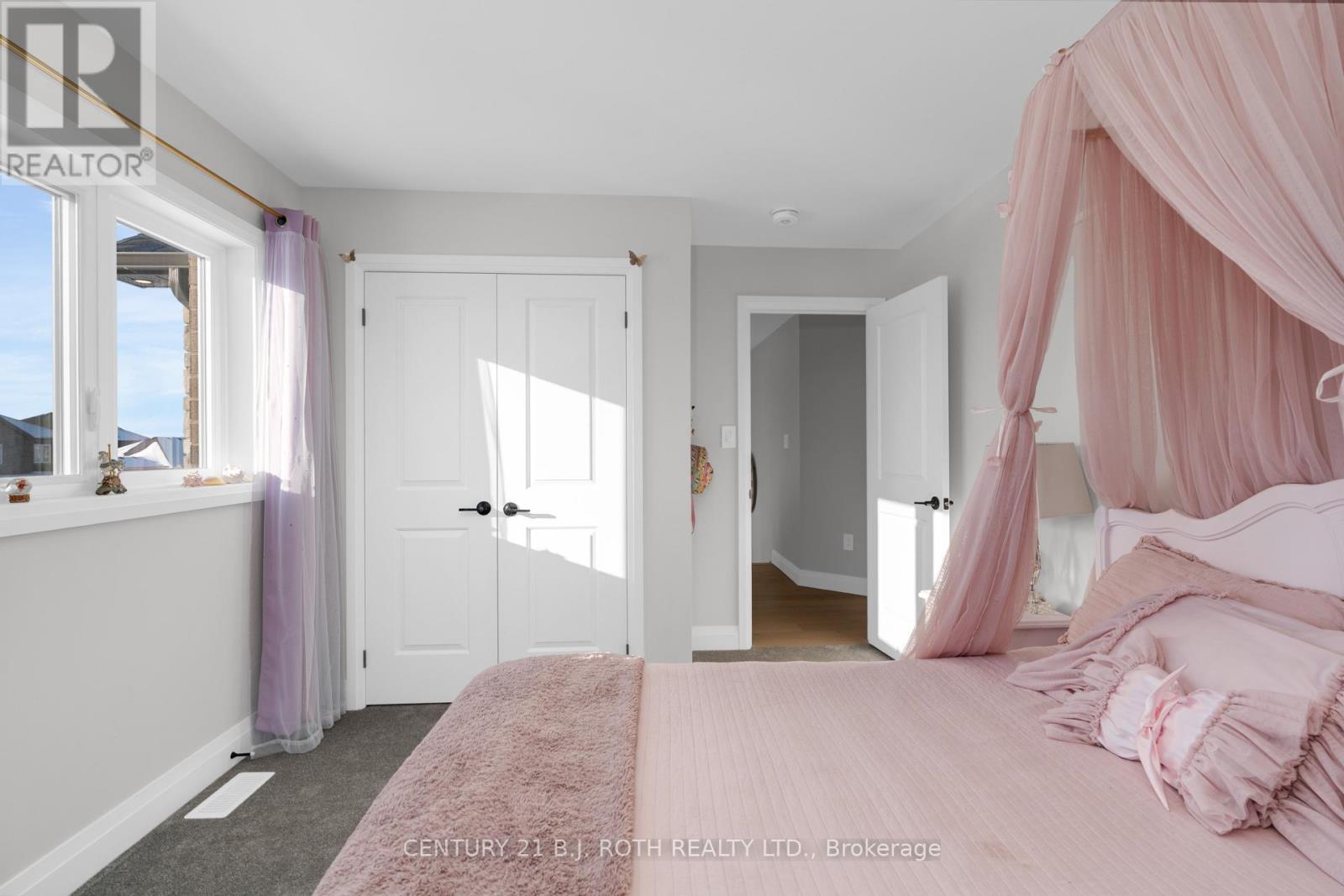 19 Rowley Crescent, Springwater (Elmvale), Ontario  L0L 1P0 - Photo 25 - S12607374