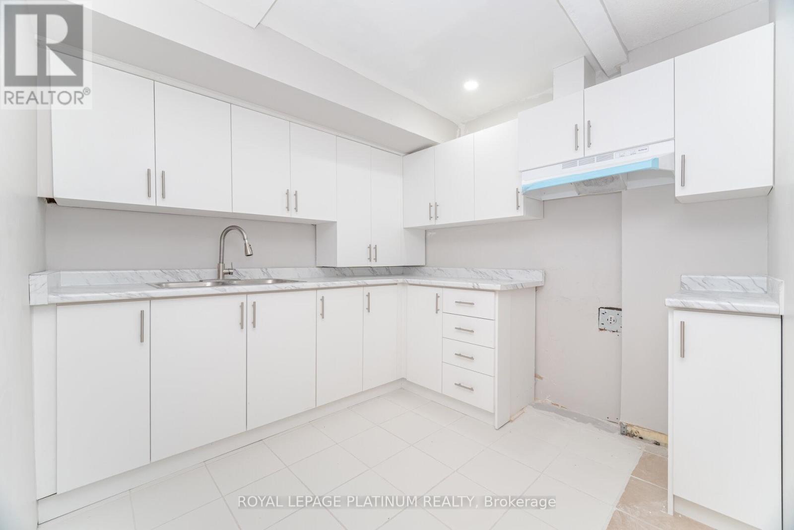 51 Softneedle Avenue, Brampton, Ontario  L6R 1K7 - Photo 18 - W12607366