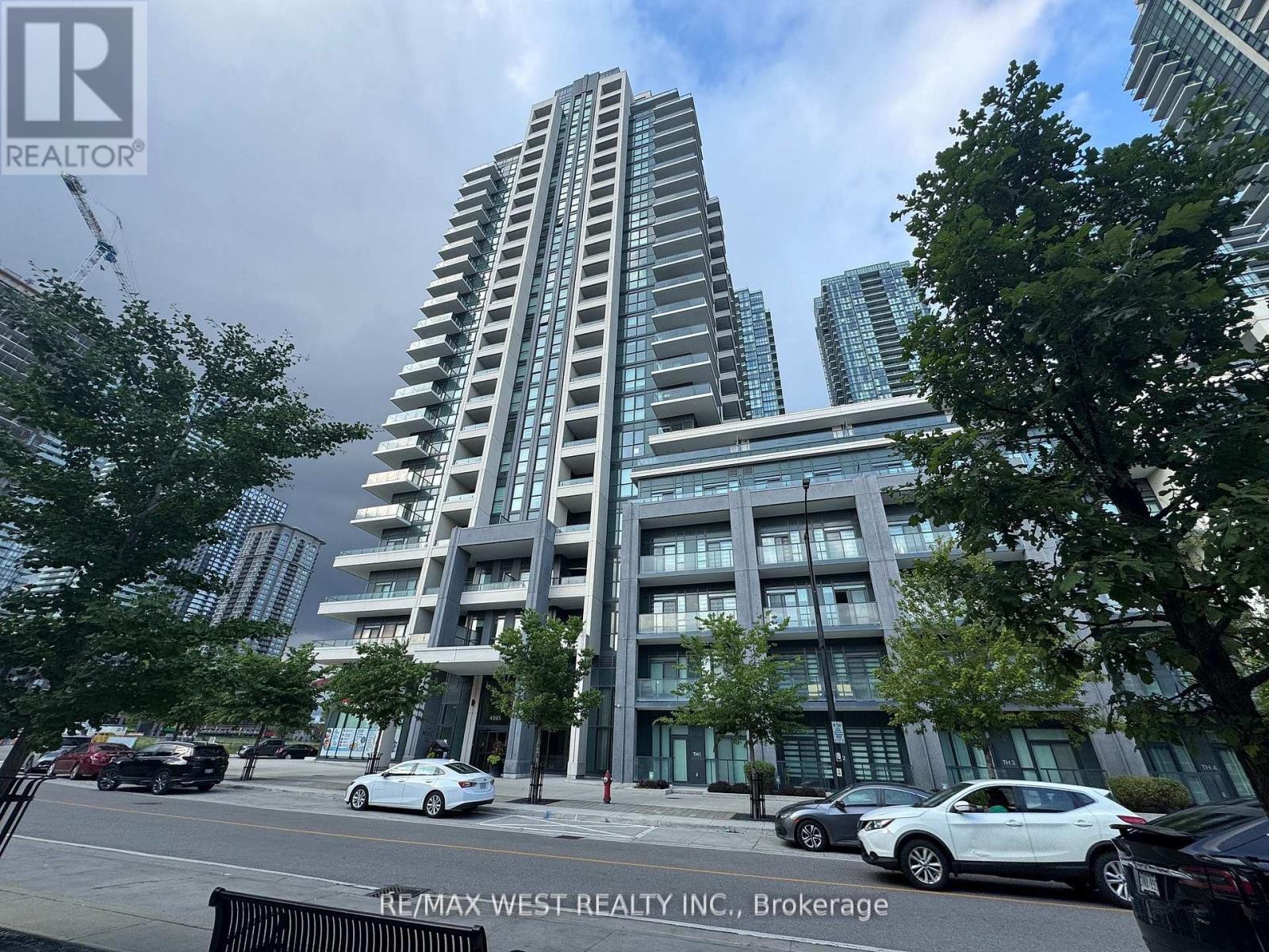 1606 - 4085 PARKSIDE VILLAGE DRIVE, Mississauga, Ontario
