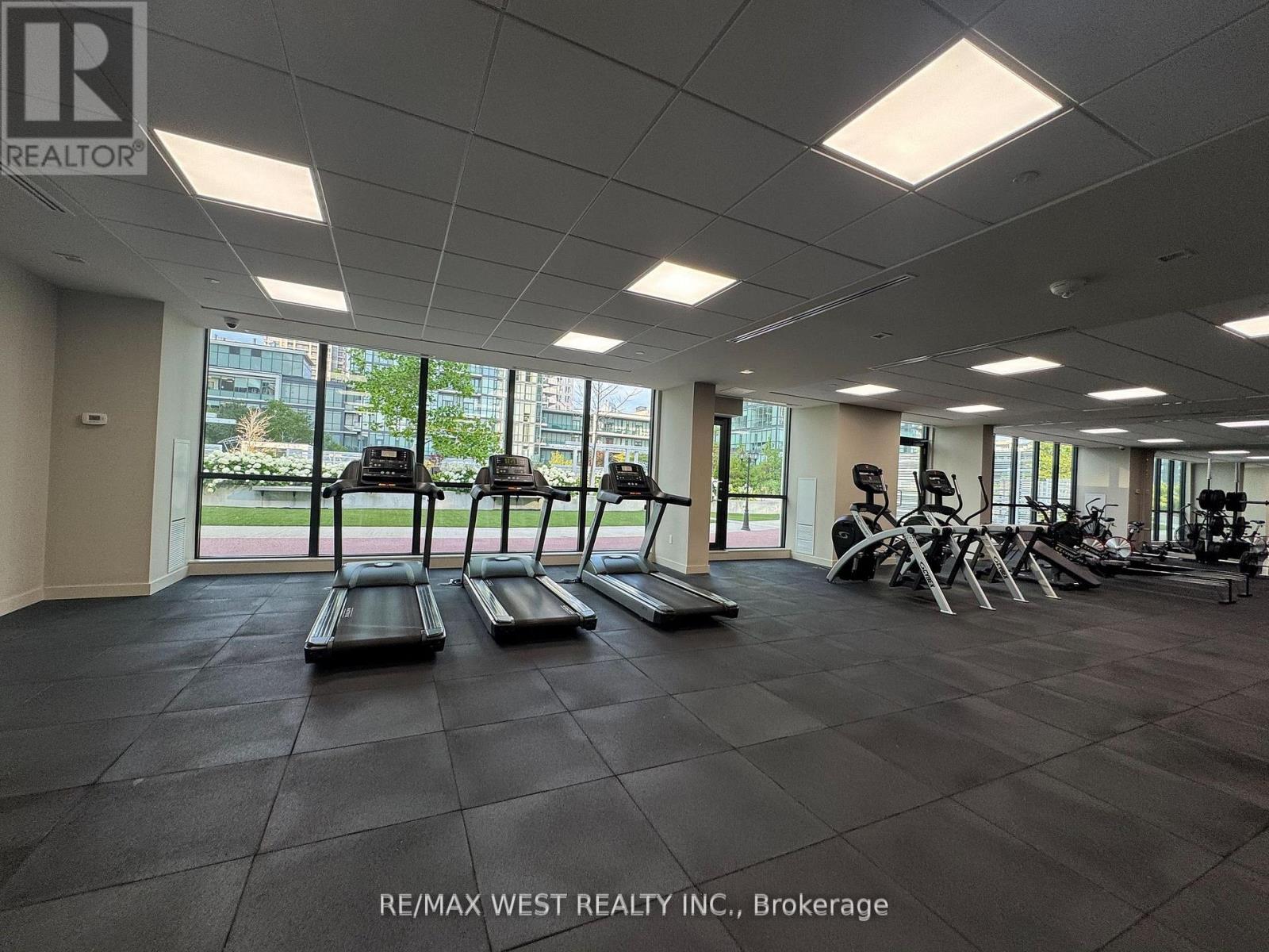 1606 - 4085 Parkside Village Drive, Mississauga, Ontario  L5B 0K9 - Photo 17 - W12607386