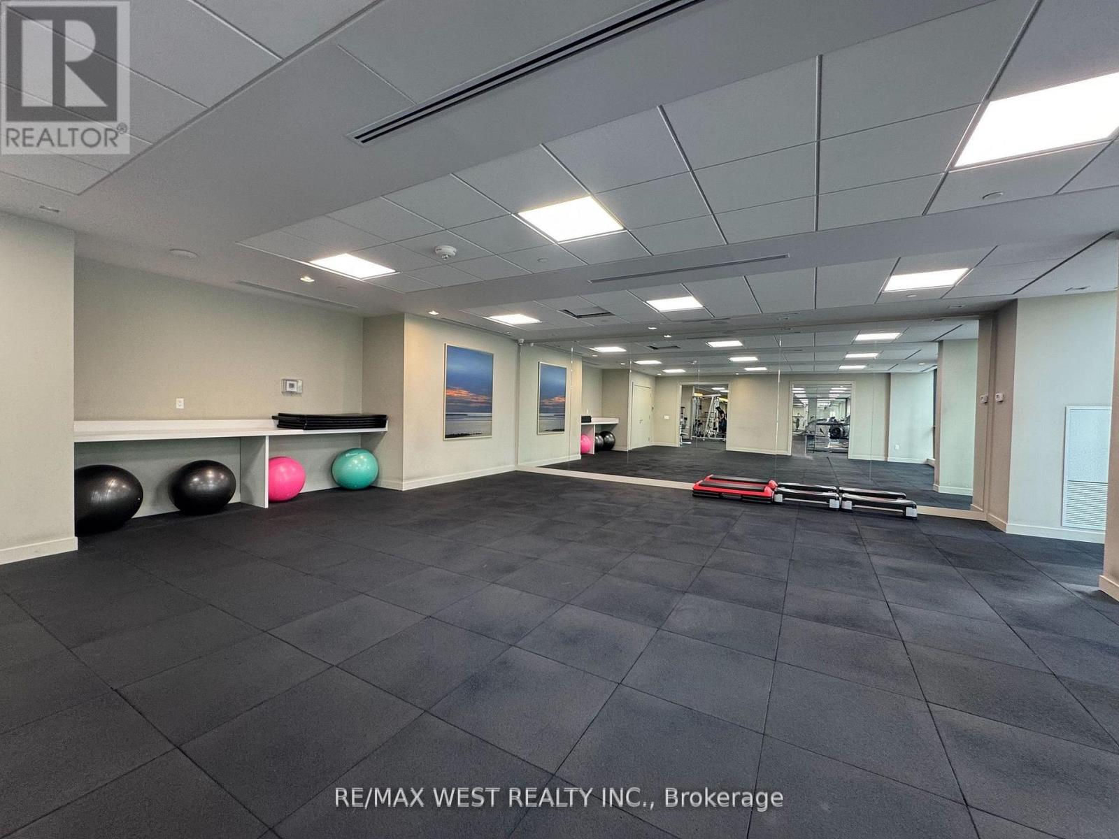 1606 - 4085 Parkside Village Drive, Mississauga, Ontario  L5B 0K9 - Photo 19 - W12607386