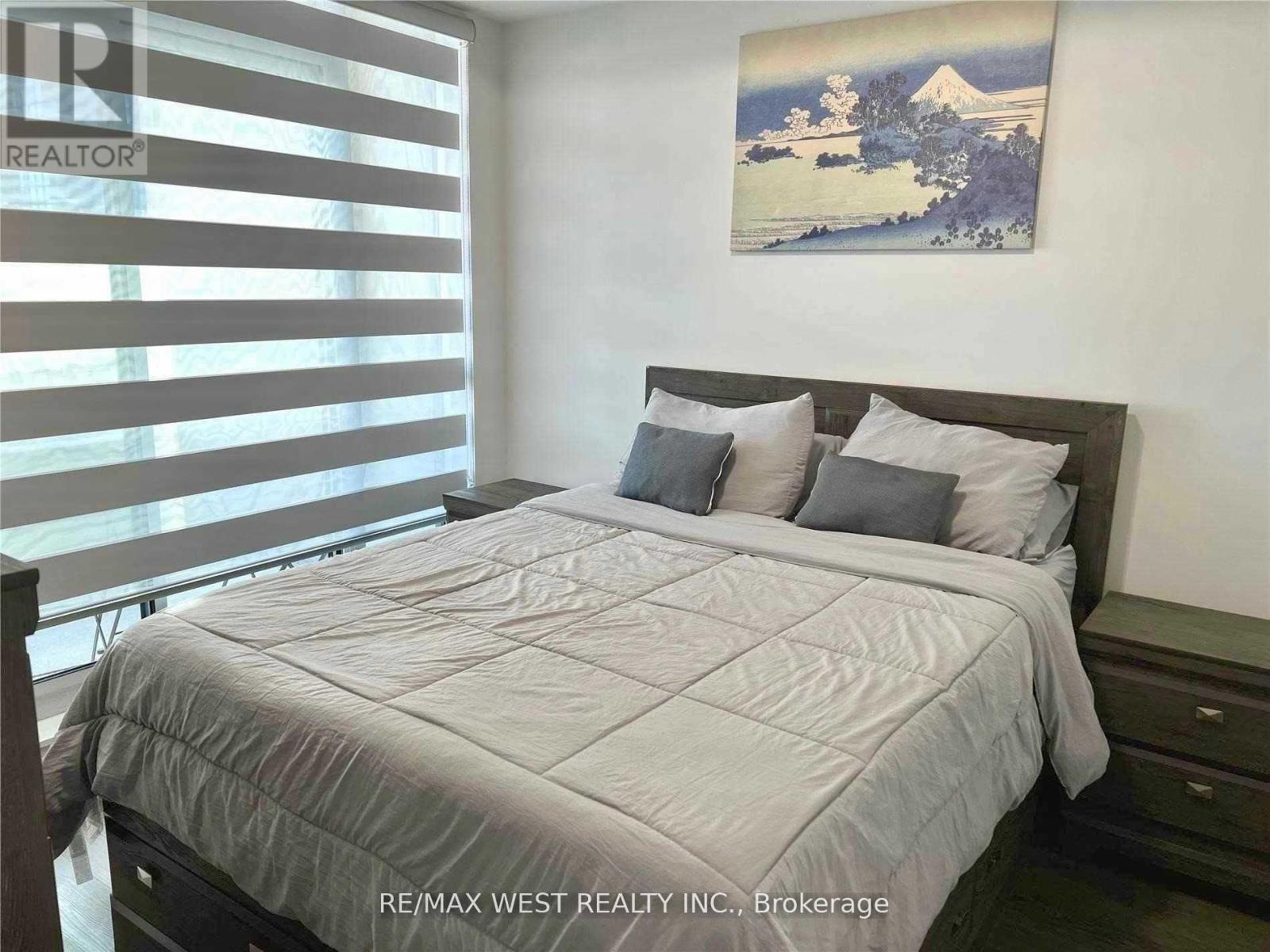 1606 - 4085 Parkside Village Drive, Mississauga, Ontario  L5B 0K9 - Photo 8 - W12607386