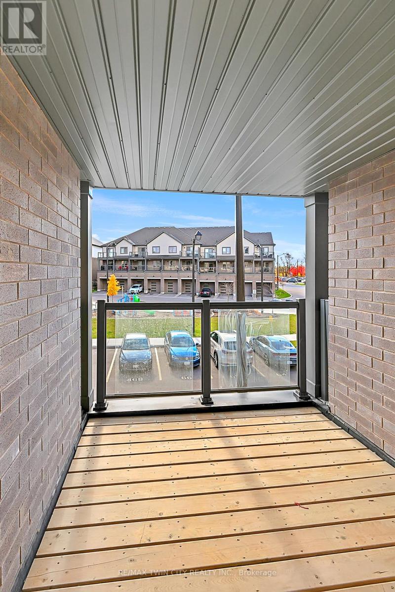 12 - 205 West Oak Trail, Kitchener, Ontario  N2R 0R9 - Photo 19 - X12607384