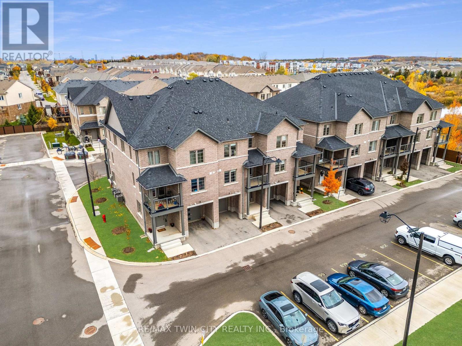 12 - 205 West Oak Trail, Kitchener, Ontario  N2R 0R9 - Photo 34 - X12607384