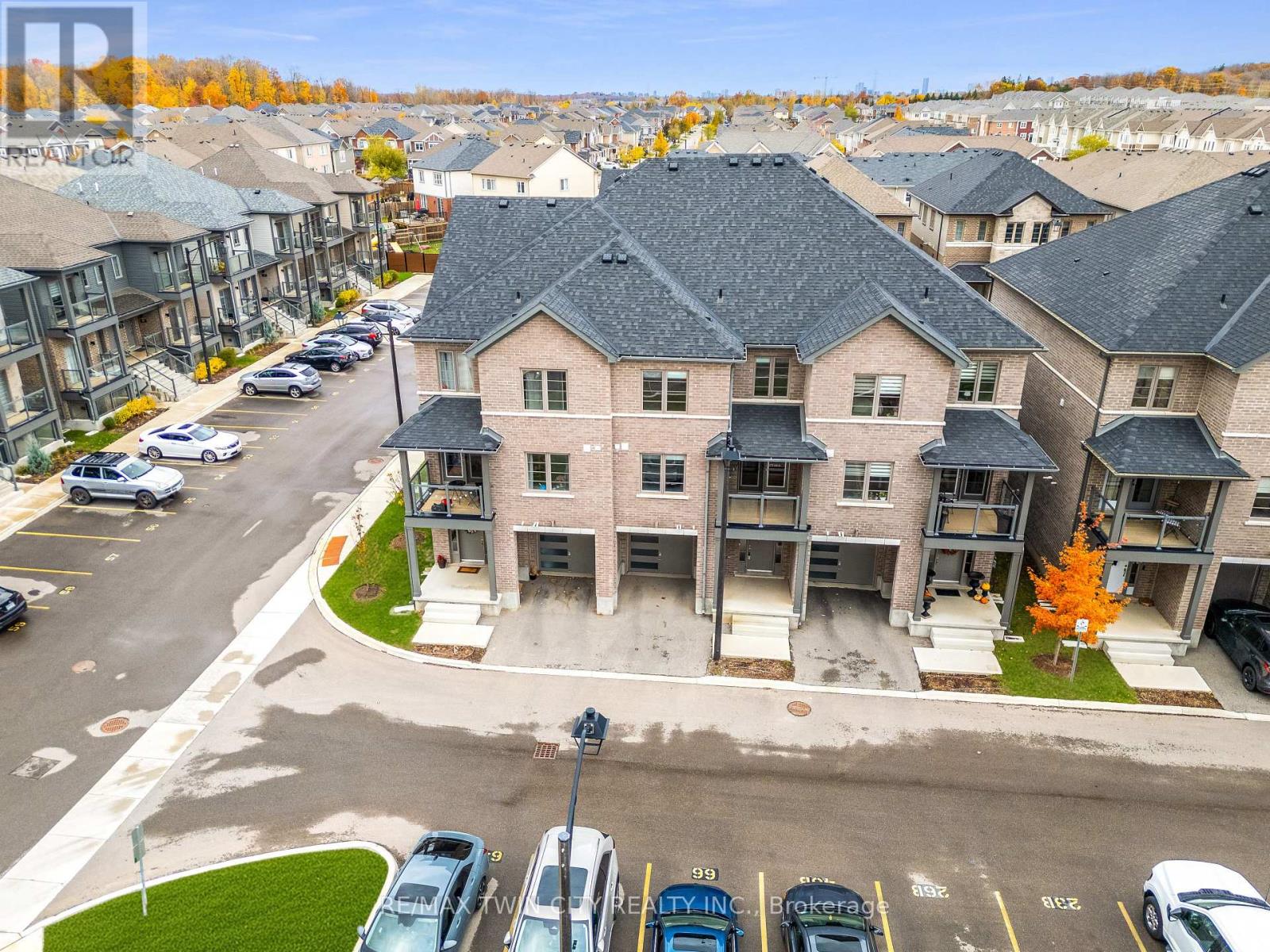 12 - 205 West Oak Trail, Kitchener, Ontario  N2R 0R9 - Photo 35 - X12607384