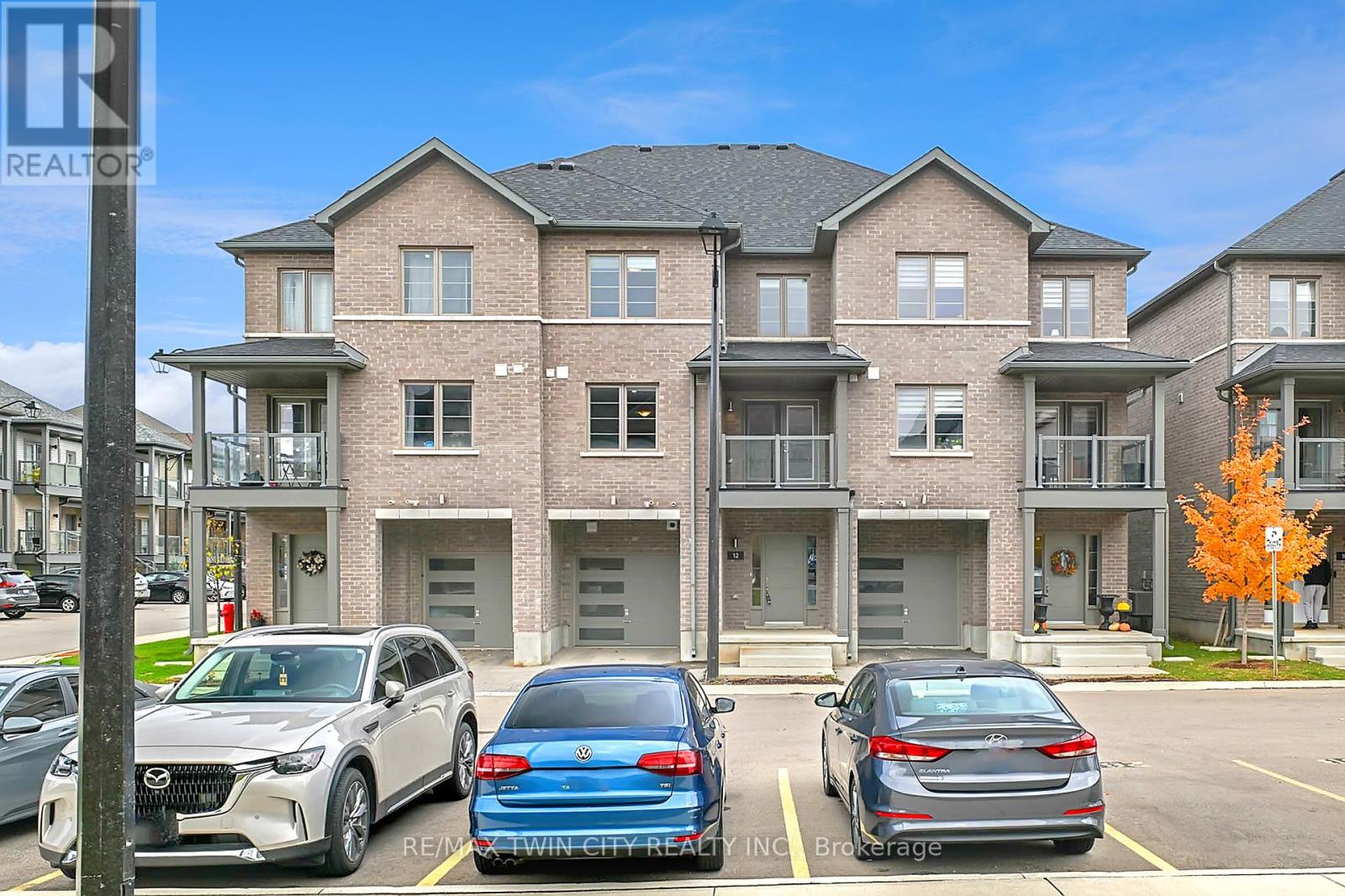 12 - 205 West Oak Trail, Kitchener, Ontario  N2R 0R9 - Photo 48 - X12607384