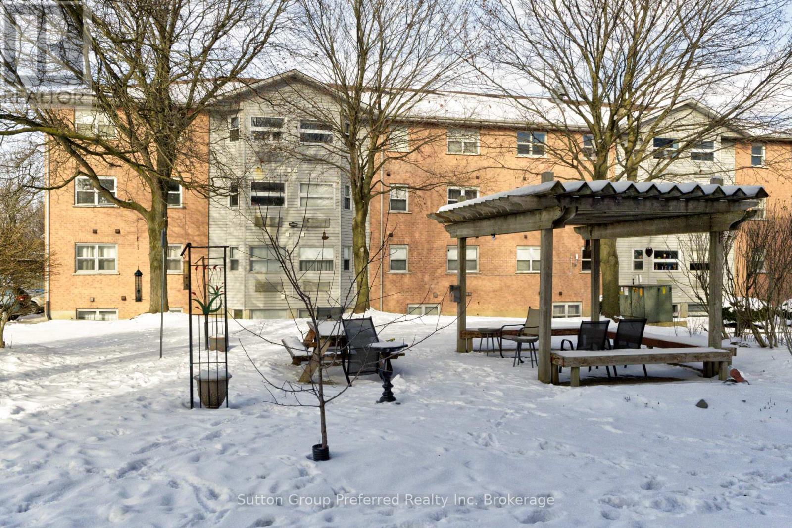 35 - 64 Hiawatha Road, Woodstock, Ontario  N4T 1P4 - Photo 29 - X12290625