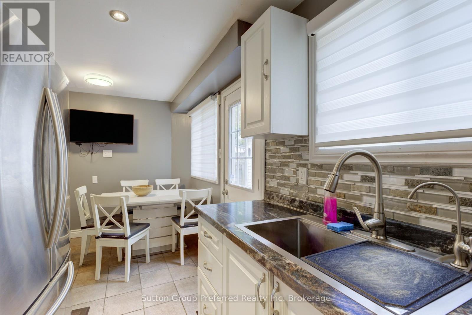 134 Keats Drive, Woodstock (Woodstock - South), Ontario  N4S 8B8 - Photo 16 - X12469595