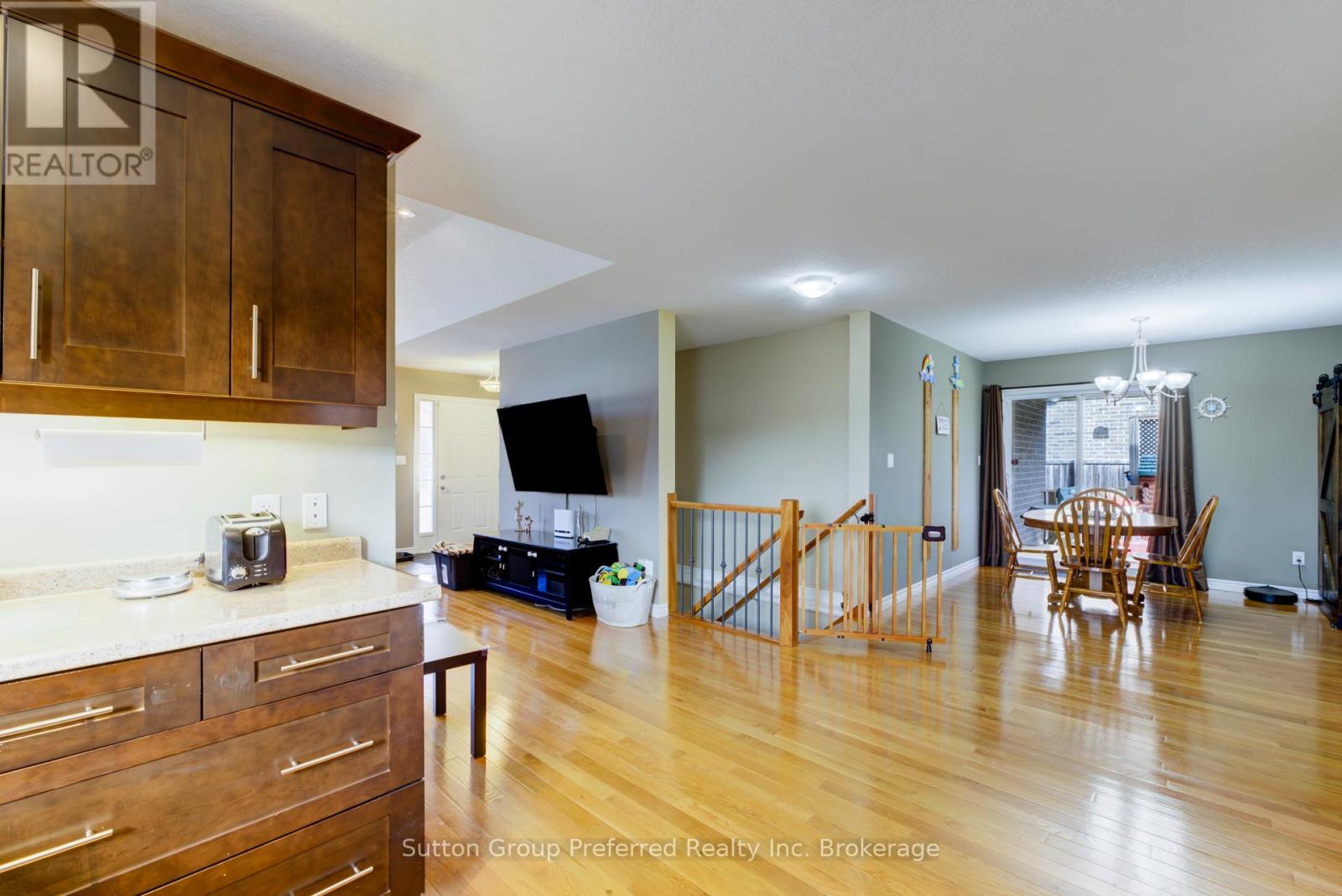 820 Ridgewood Drive, Woodstock (Woodstock - North), Ontario  N4T 0E1 - Photo 13 - X12577950