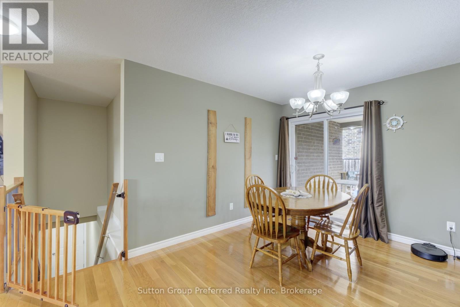 820 Ridgewood Drive, Woodstock (Woodstock - North), Ontario  N4T 0E1 - Photo 14 - X12577950