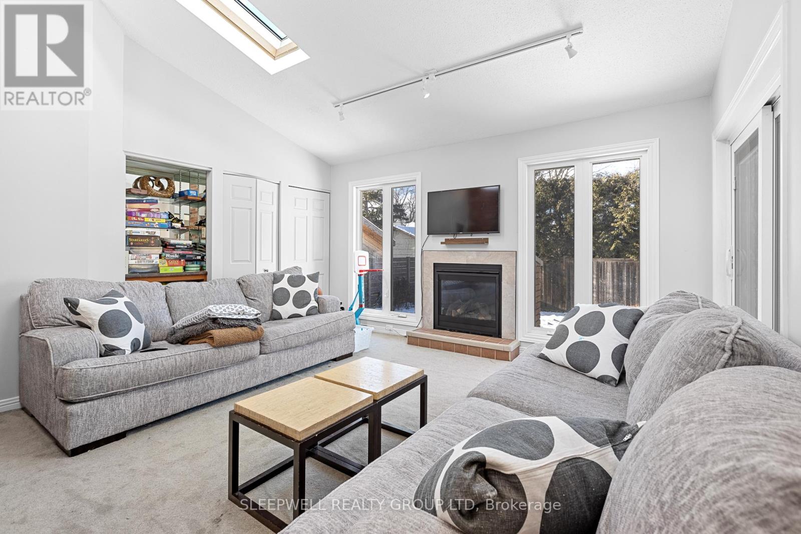 1874 Rideau Garden Drive, Ottawa, Ontario  K1S 1G6 - Photo 11 - X12607430