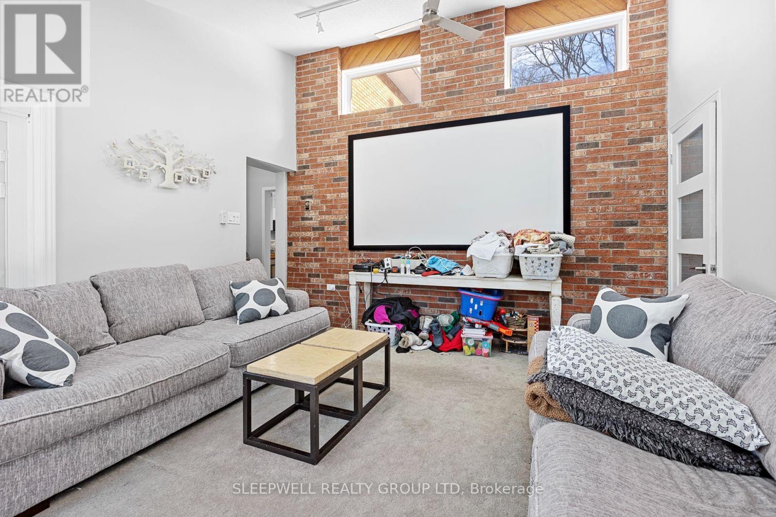 1874 Rideau Garden Drive, Ottawa, Ontario  K1S 1G6 - Photo 12 - X12607430