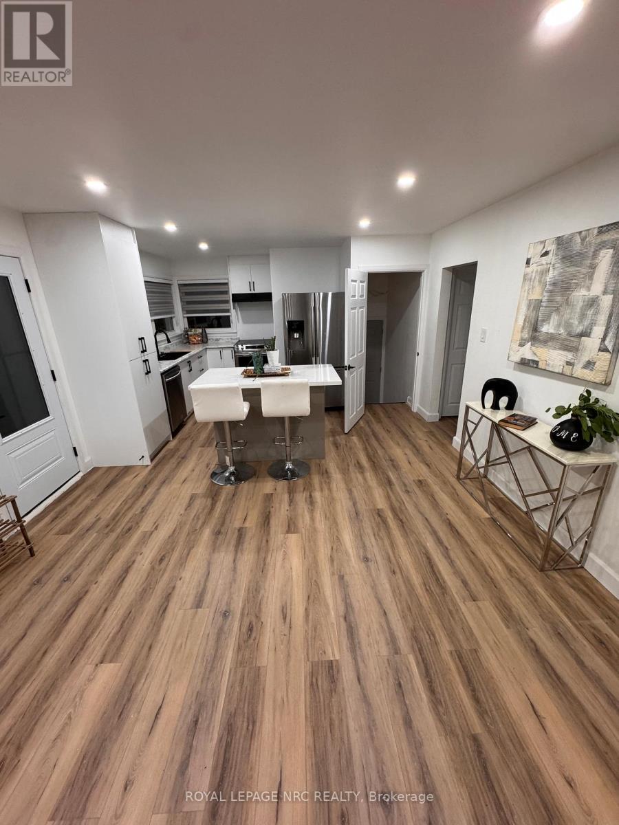 Main - 959 Mohawk Road E, Hamilton, Ontario  L8T 2R9 - Photo 6 - X12607416