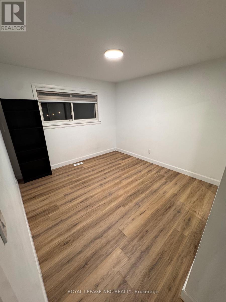 Main - 959 Mohawk Road E, Hamilton, Ontario  L8T 2R9 - Photo 7 - X12607416