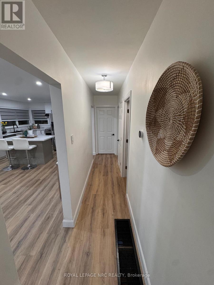 Main - 959 Mohawk Road E, Hamilton, Ontario  L8T 2R9 - Photo 8 - X12607416