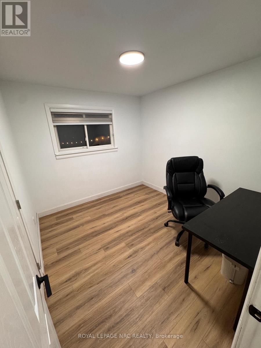 Main - 959 Mohawk Road E, Hamilton, Ontario  L8T 2R9 - Photo 9 - X12607416