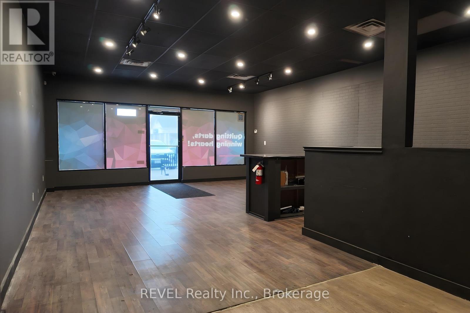 B11 - 211 Martindale Road, St. Catharines, Ontario  L2S 3V7 - Photo 4 - X12607420