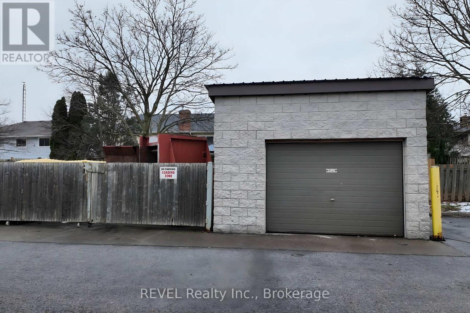 B11 - 211 Martindale Road, St. Catharines, Ontario  L2S 3V7 - Photo 7 - X12607420