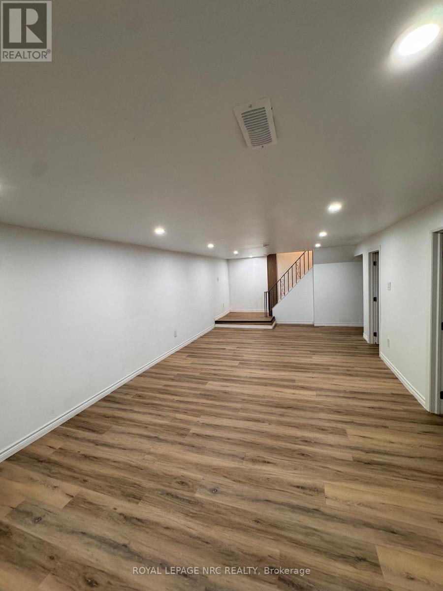 Basement - 959 Mohawk Road E, Hamilton, Ontario  L8T 2R9 - Photo 8 - X12607448