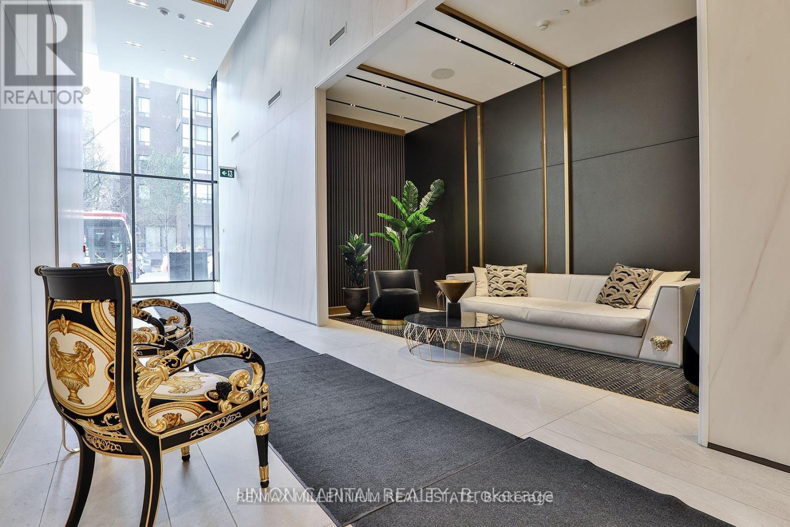 705 - 319 Jarvis Street, Toronto, Ontario  M5B 2C2 - Photo 2 - C12607412