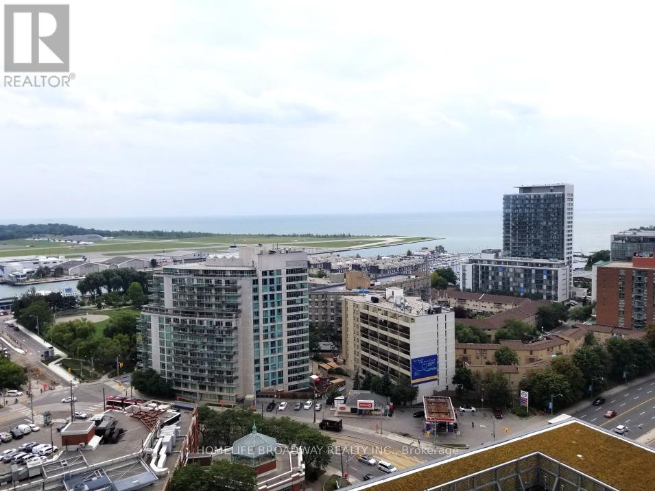 2501 - 17 BATHURST STREET, Toronto, Ontario