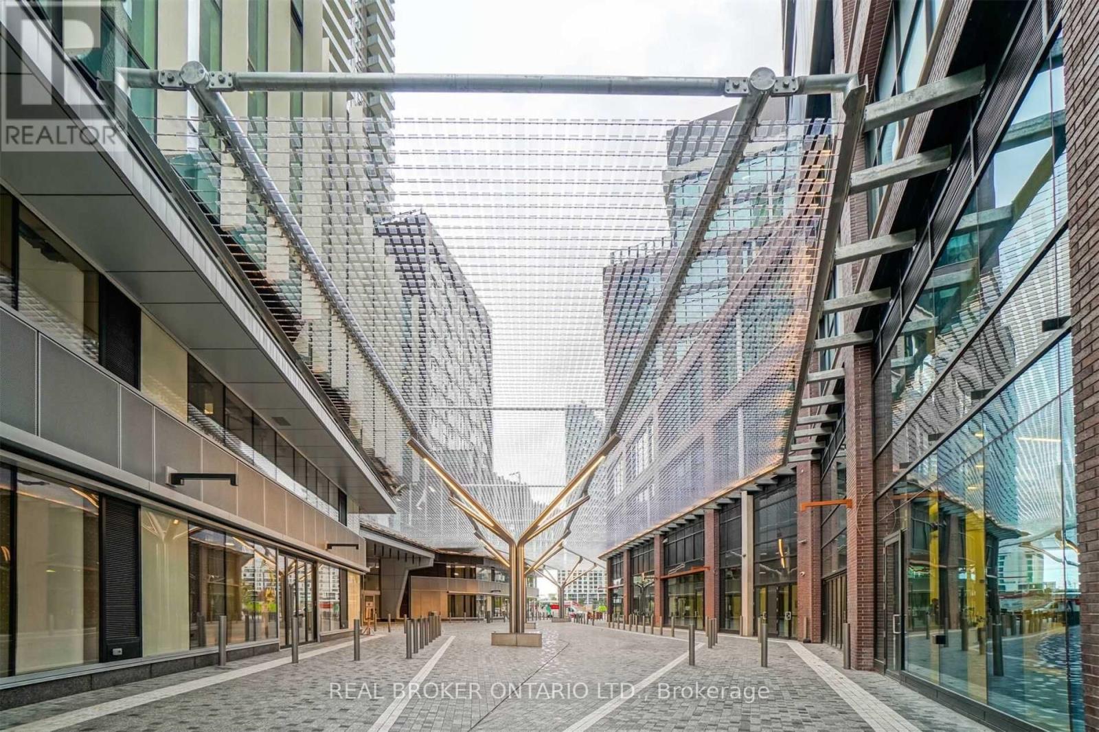 2704 - 15 Lower Jarvis Street, Toronto, Ontario  M5E 0C4 - Photo 2 - C12607462