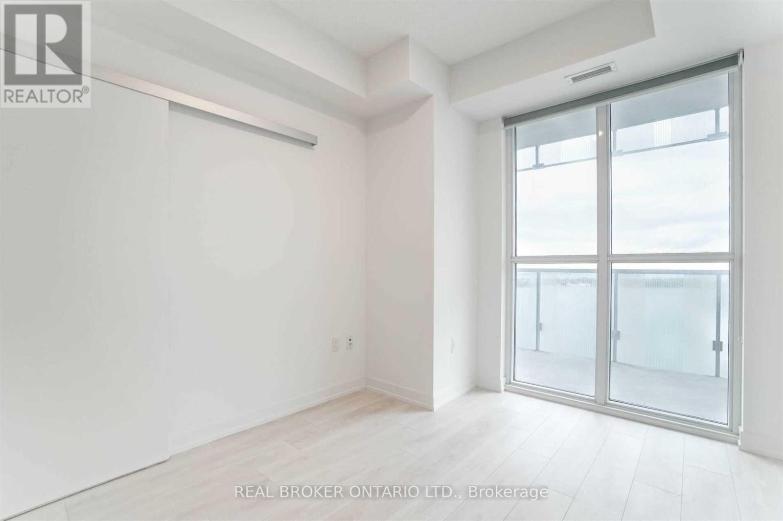 2704 - 15 Lower Jarvis Street, Toronto, Ontario  M5E 0C4 - Photo 8 - C12607462