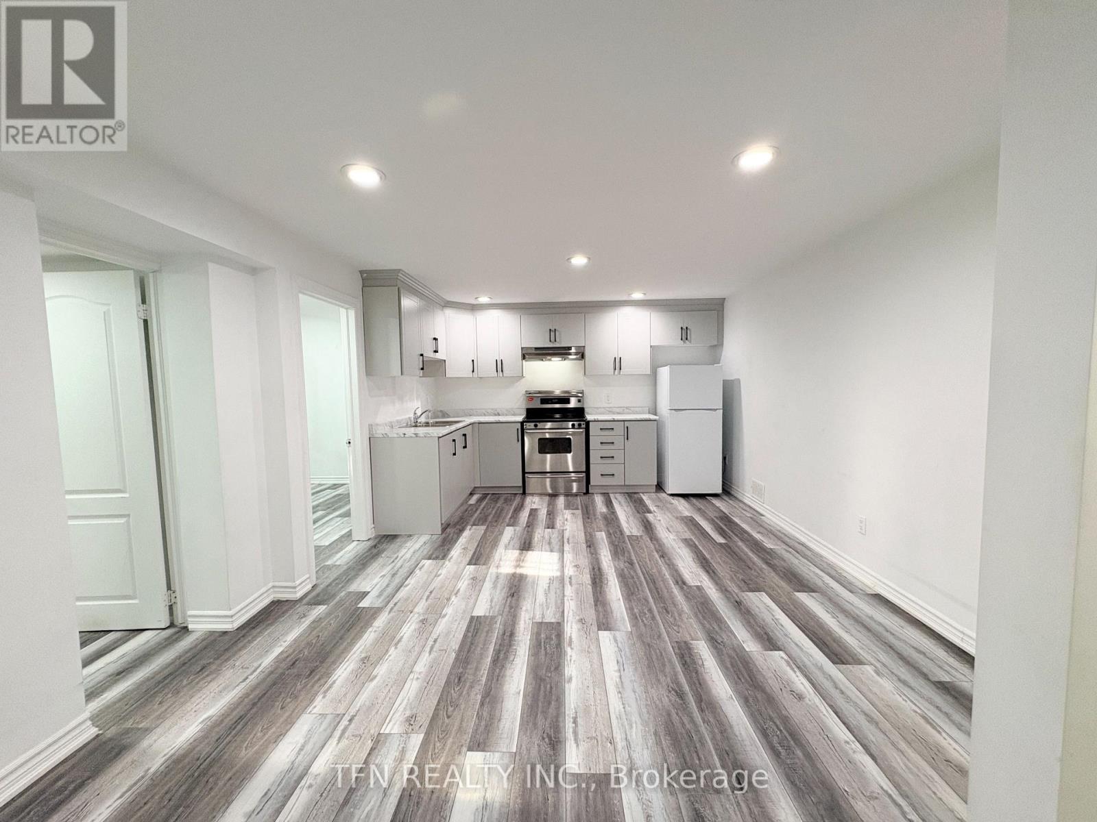 Bsmt - 8 Ravencliff Crescent, Toronto, Ontario  M1T 1R8 - Photo 11 - E12607422