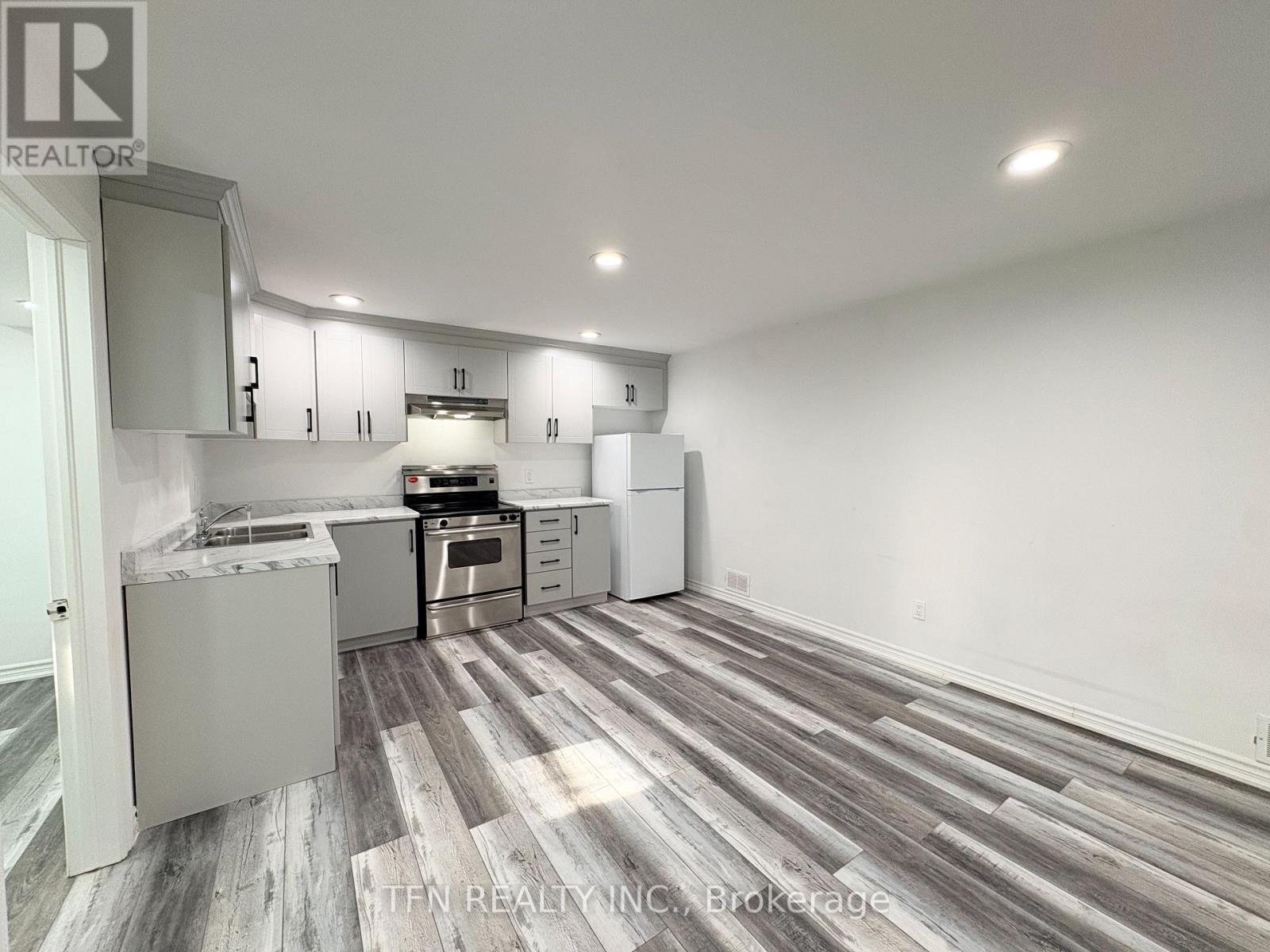 Bsmt - 8 Ravencliff Crescent, Toronto, Ontario  M1T 1R8 - Photo 12 - E12607422