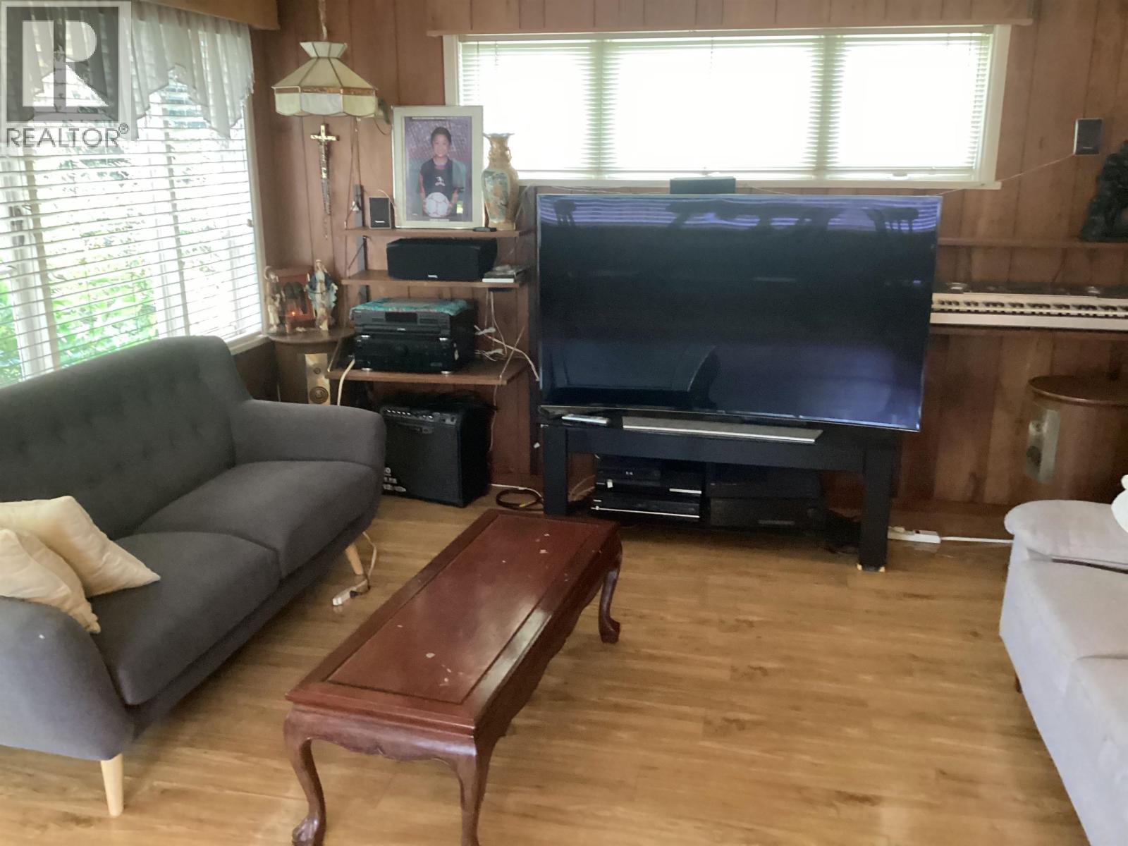 488 E 4th Street, North Vancouver, British Columbia  V7L 1J5 - Photo 3 - R3071981