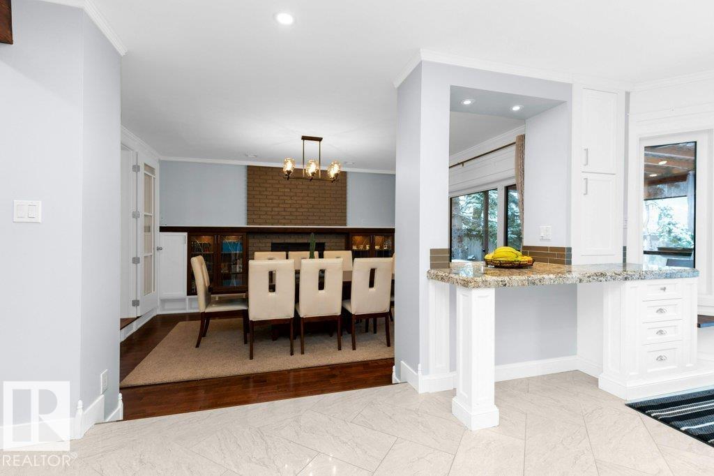 912 110a St Nw Nw, Edmonton, Alberta  T6J 6N2 - Photo 13 - E4467616